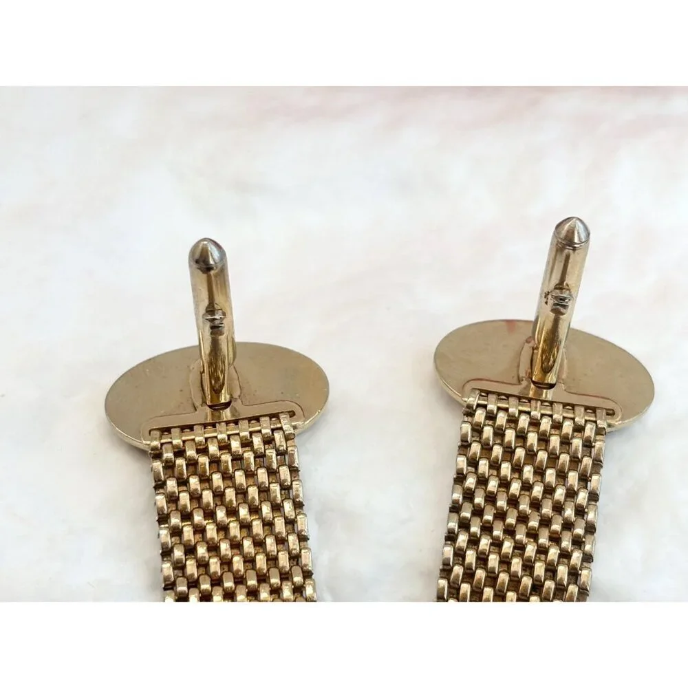 Textured Midcentury Style Oval Retro Gold Toned Round Vintage Cuff Links